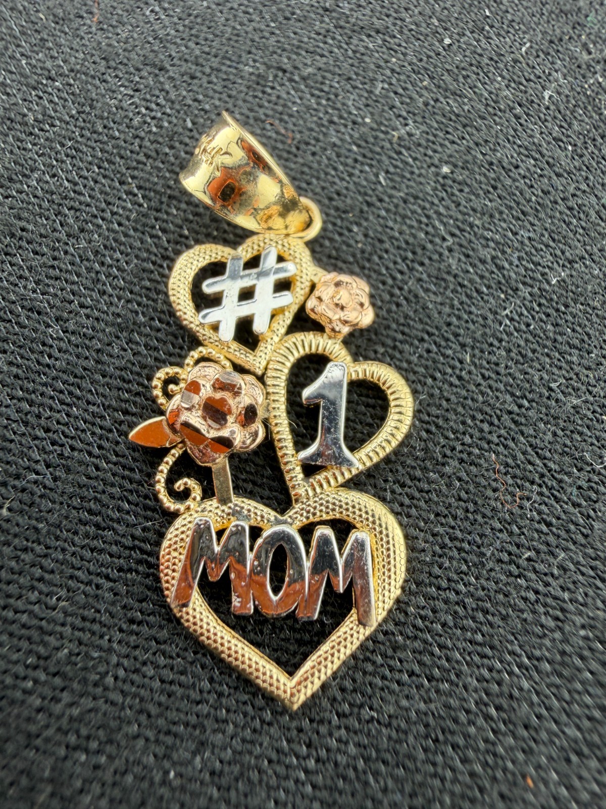 #1 Mom Tri Color Pendant in 14 K Gold