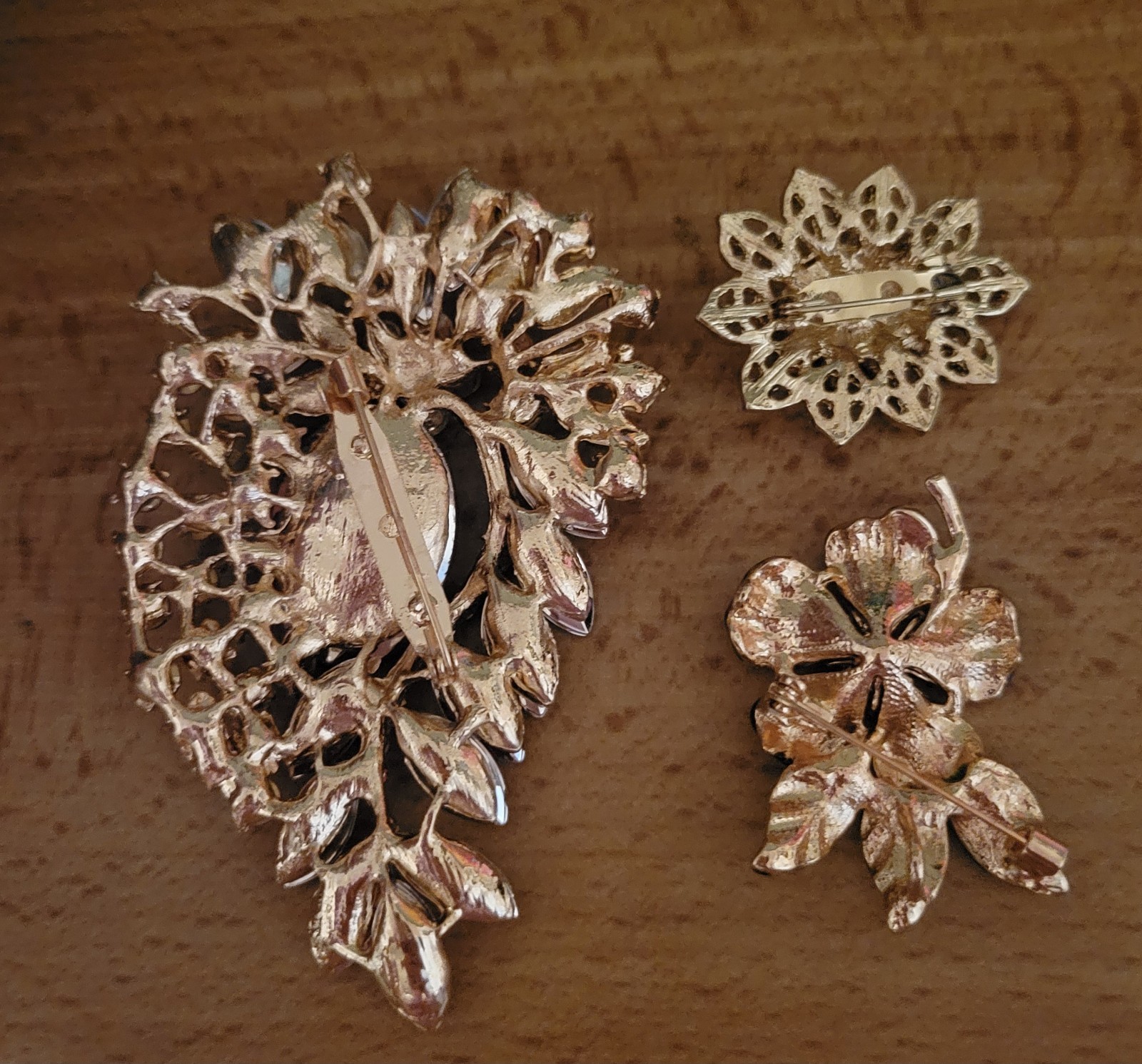 Absolutely Stunning Rhinestone Flower Floral All Occasion Brooch Lot CA USA P210