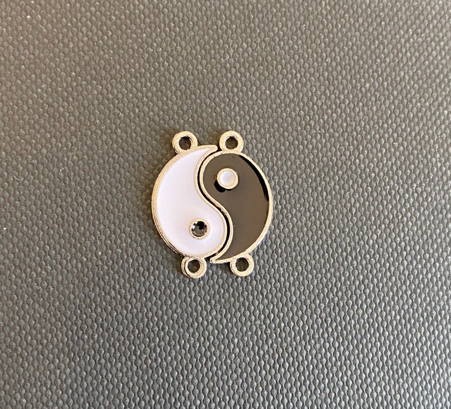 Pair Of Chinese Ying Yang Feng Shui Daoism Enamel Metal Charm Pendant