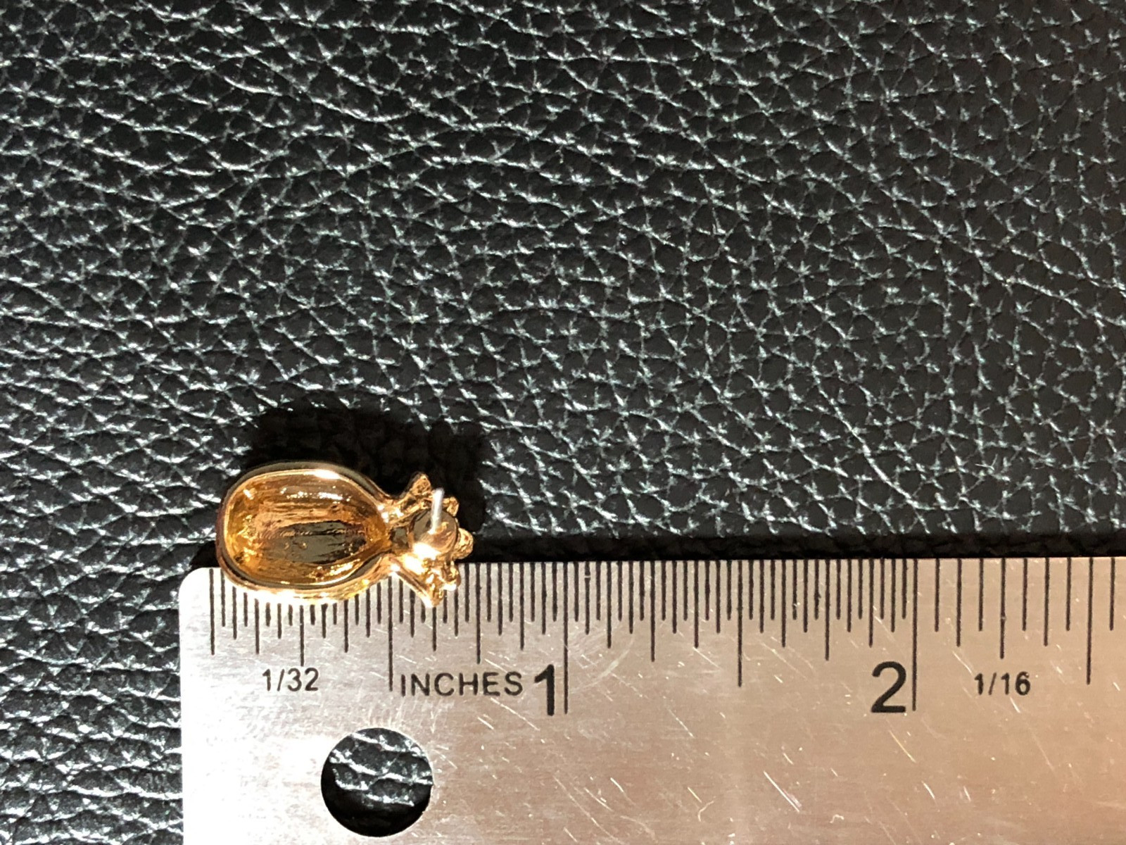 Gold Tone PINEAPPLE Stud Earrings Yellow Green Enamel Tropical Summer NWT 8304