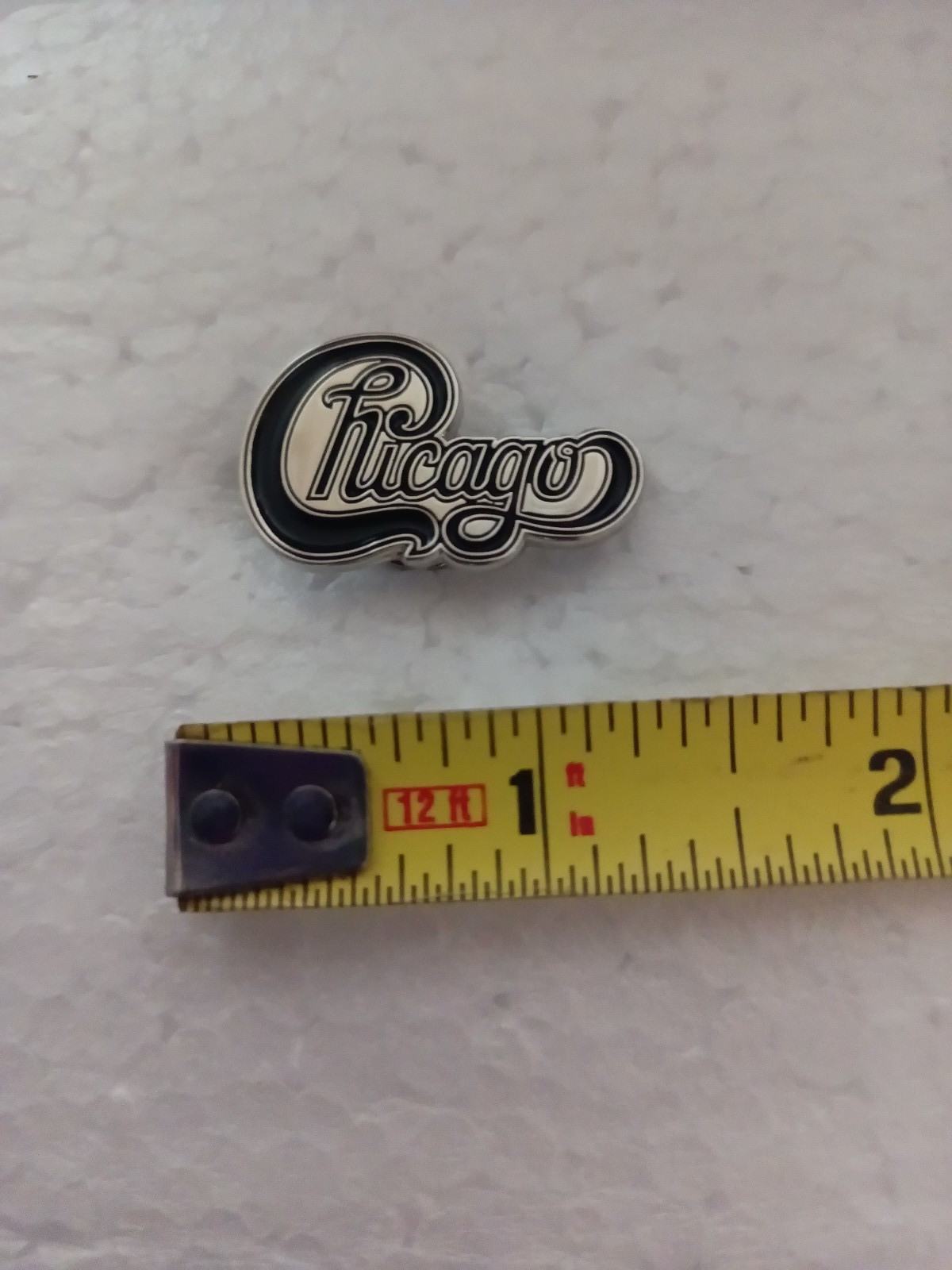 CHICAGO-PIN-2 OR MORE PINS $5.49 SHIPPING-SPEND $20 SHIPPING IS FREE