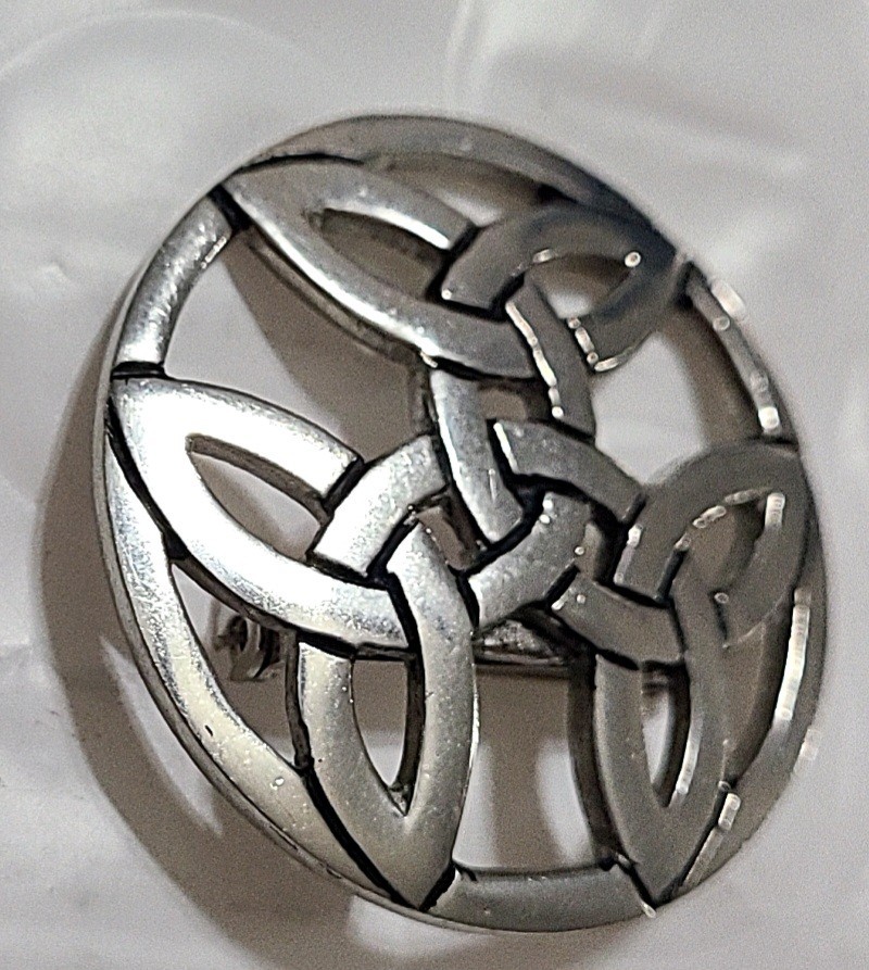 SJC Signed Vintage Celtic Trinity Knot Brooch Made of Pewter in Cornwall