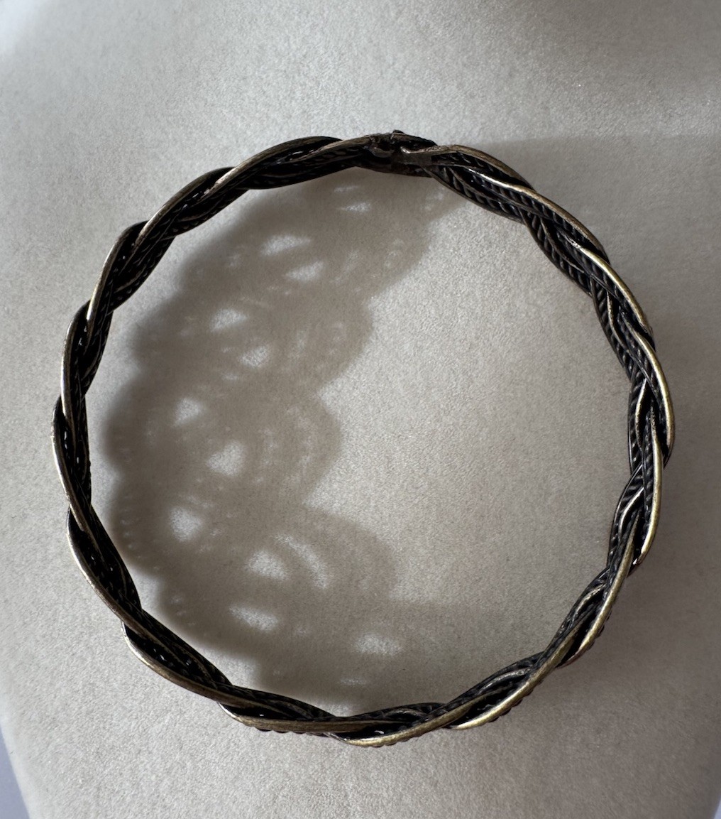 Celtic Braided Crown Wreath Bracelet 7 Inch Bangle Jewelry EUC