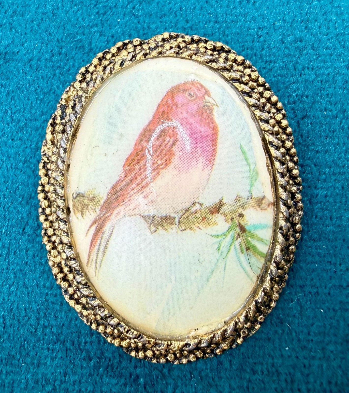 Vintage Victorian Revival Bird Brooch Pendant – 1960s Gold Tone Pink Songbird Tr