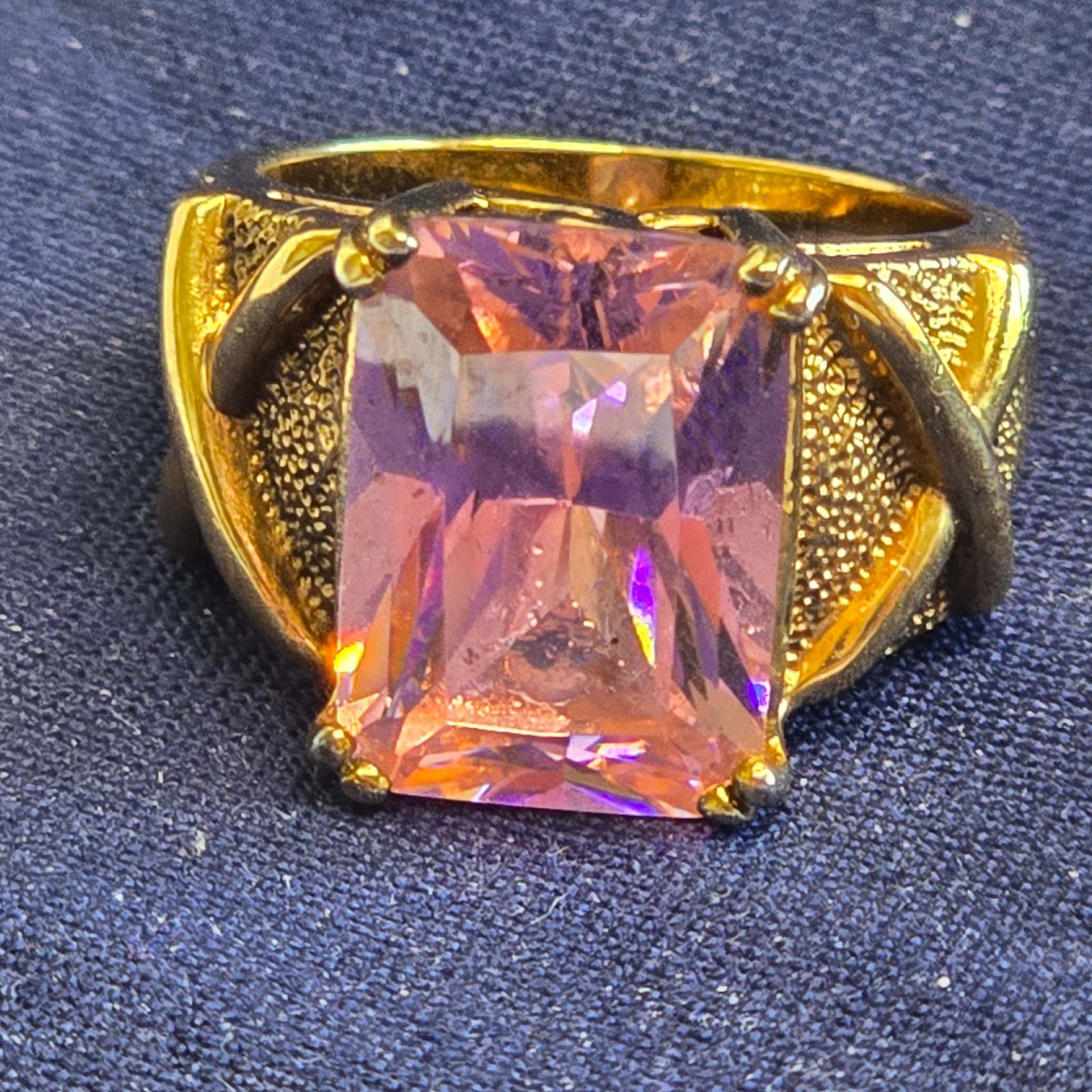 Sterling Silver Ring 9.8g Fine Jewelry Size 6.5 Band Pink Stone *READ*