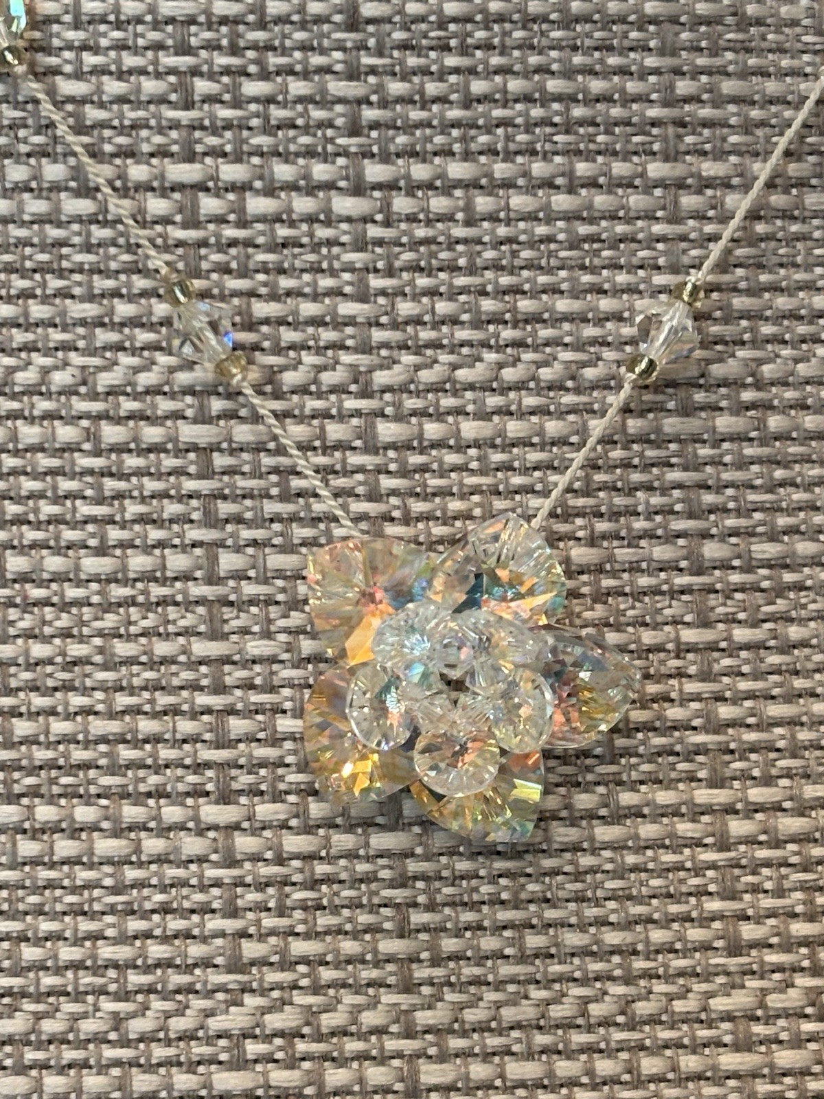 Flower Aurora Borealis Austrian Crystal Necklace 16” Color Changes ￼￼