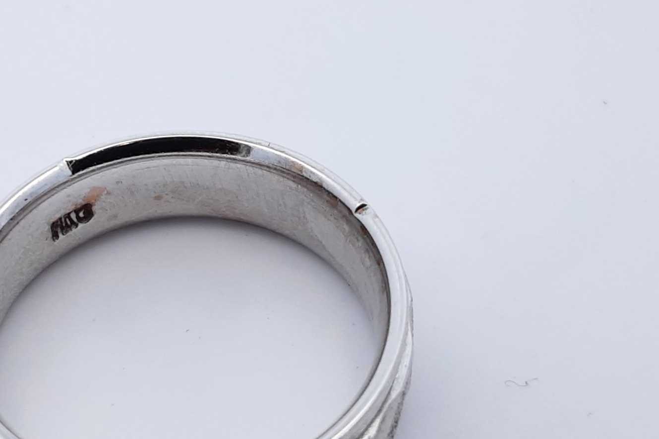 14k White Gold Wedding Band 5.8 Grams Size 8 Eb1025lixde