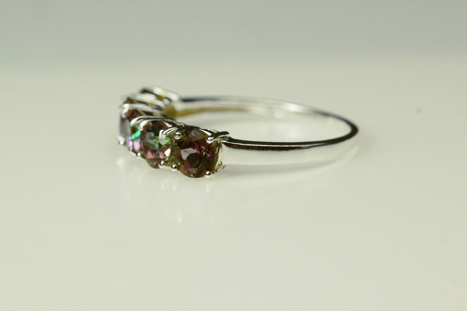 925 Sterling Silver Size 10 Mystic Topaz Five Stone Ring 2.7 Grams (RIN8552)
