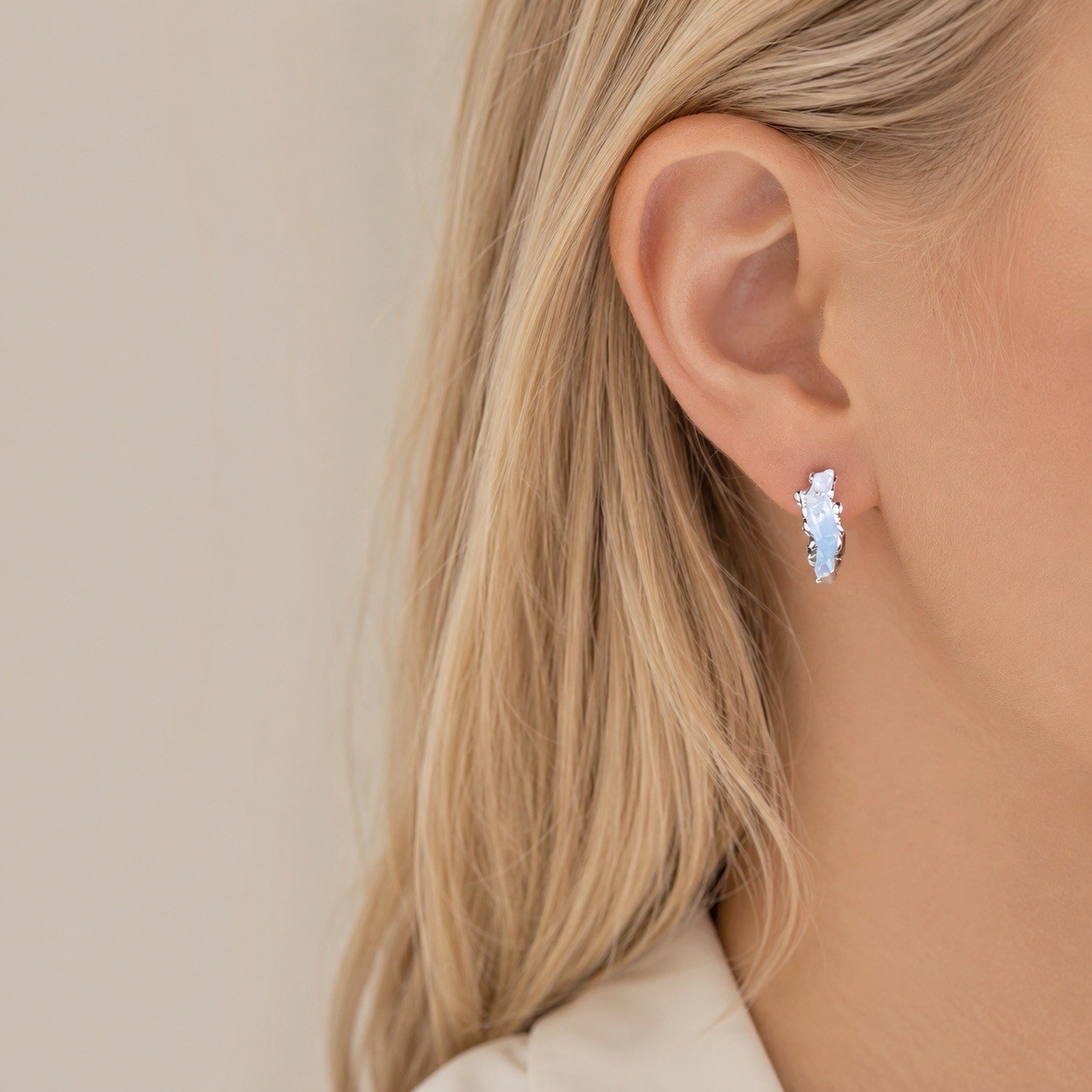 925 Silver Glass Crystal Huggie Hoop Earrings Minimalist Irregular Crystal A15