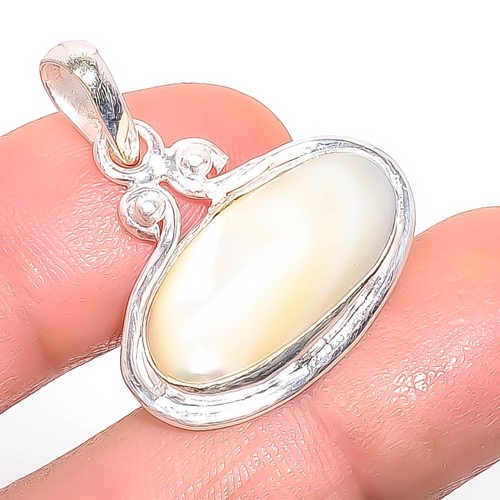Natural Chalcedony – Brazil Gemstone 925 Silver Plated Pendant 1.17″ P7370-46