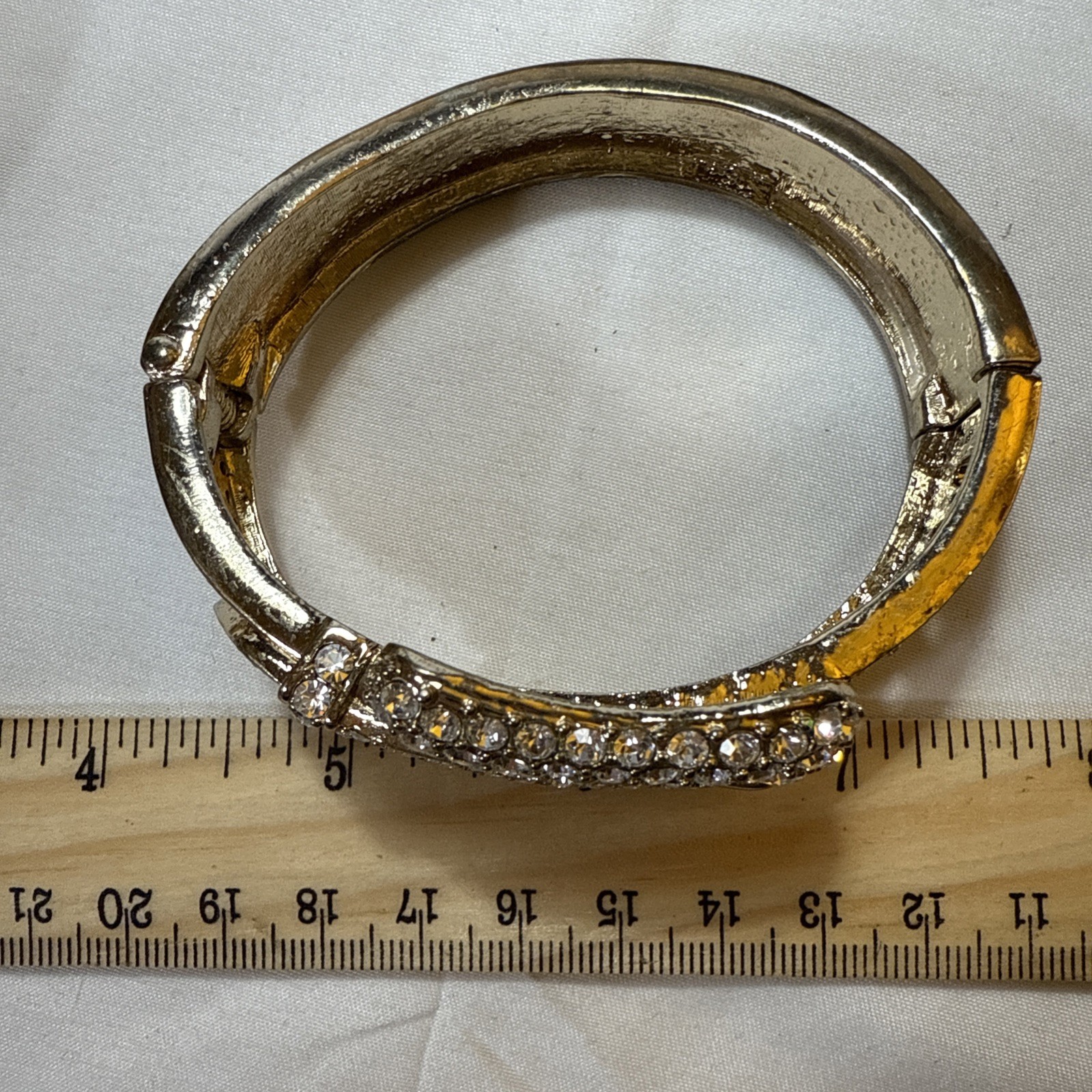 Costume Jewelry Bracelets Mixed Lot of 10 Various Materials PreOwned Good