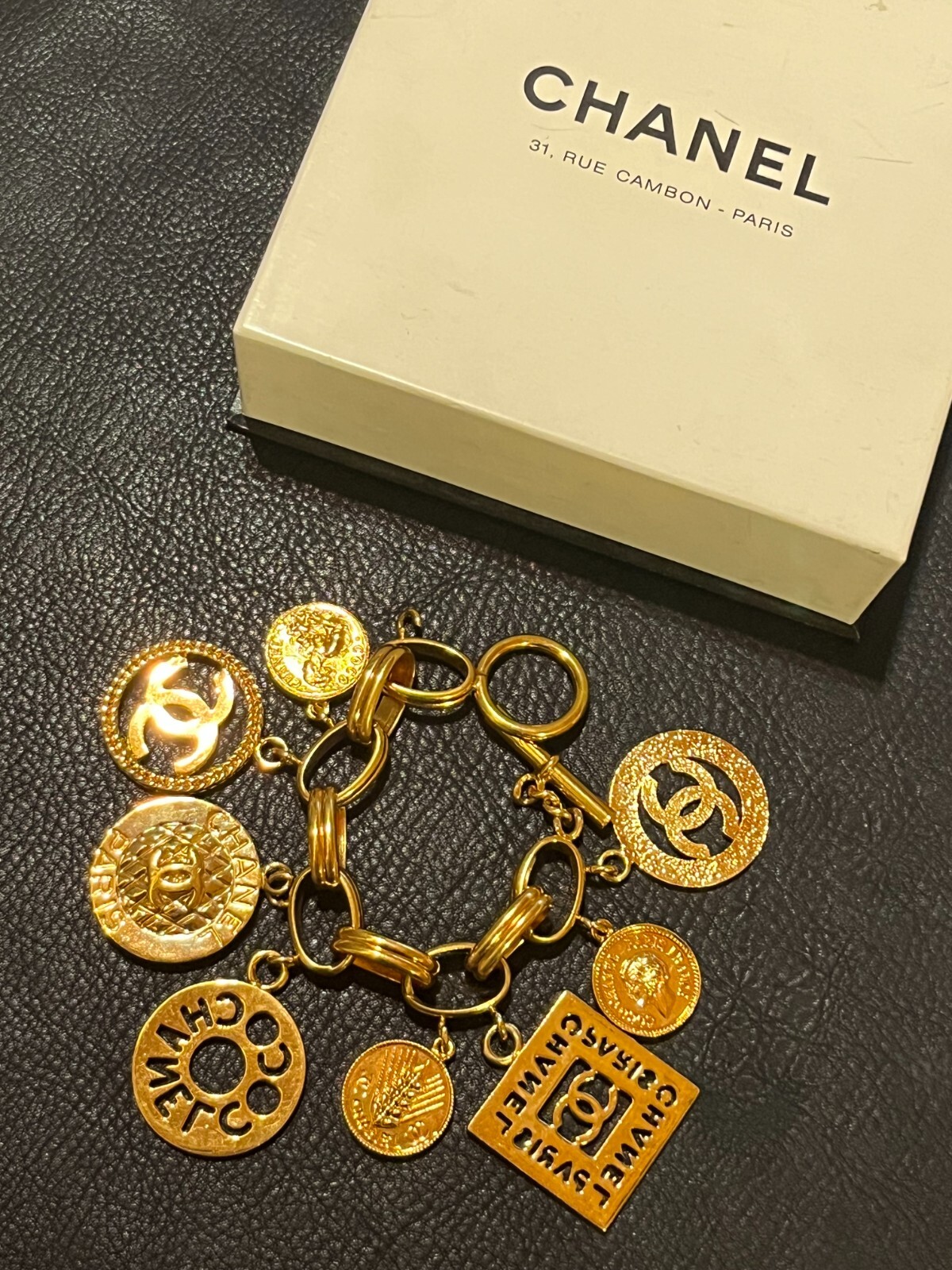 CHANEL Bracelet Bangle AUTH Coco Mark chain Logo Vintage Rare GOLD Icon 93A F/S