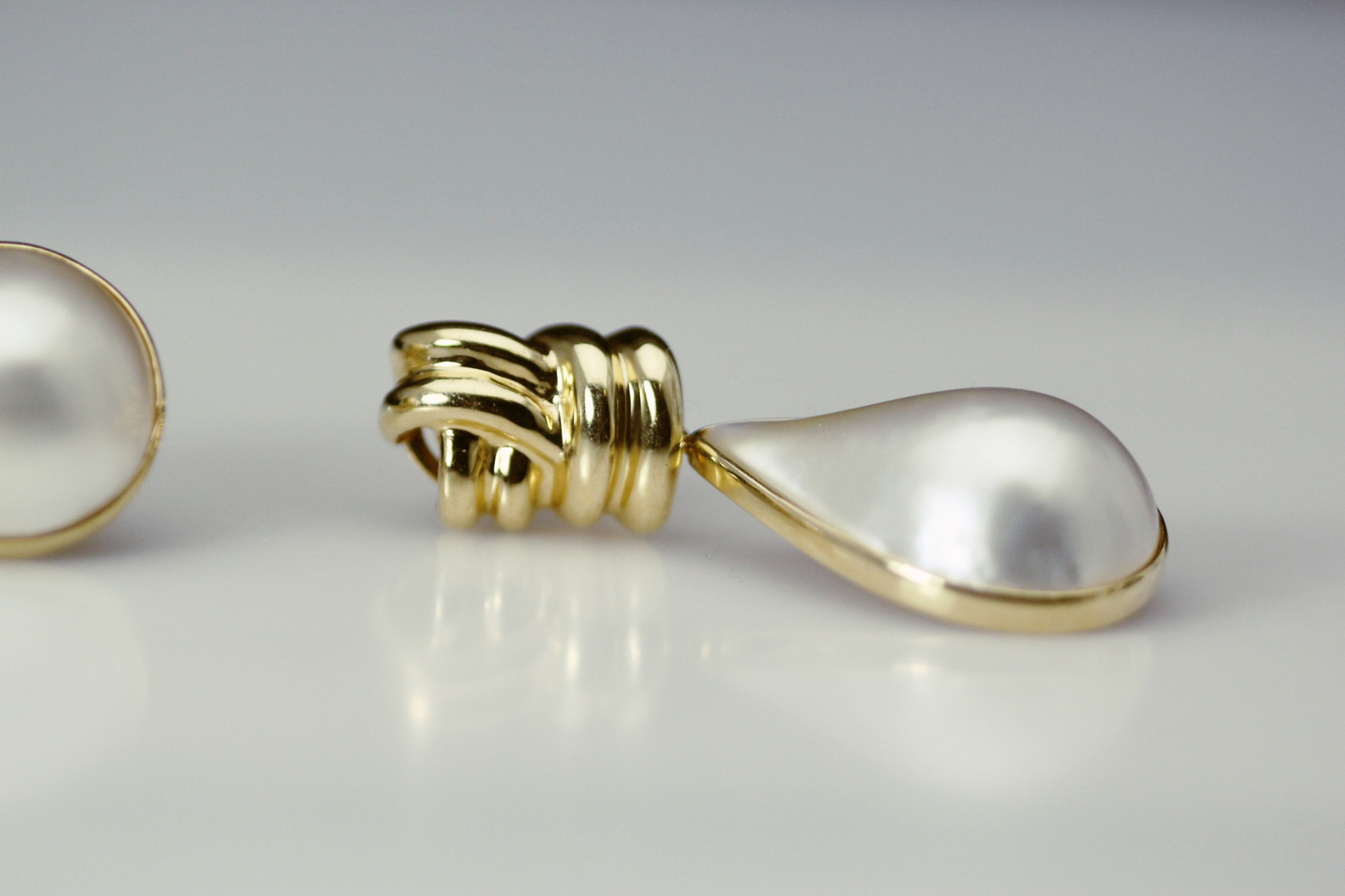 14K Yellow Gold Pearl Teardrop Dangle Earrings 13.3 grams (EAR5725)