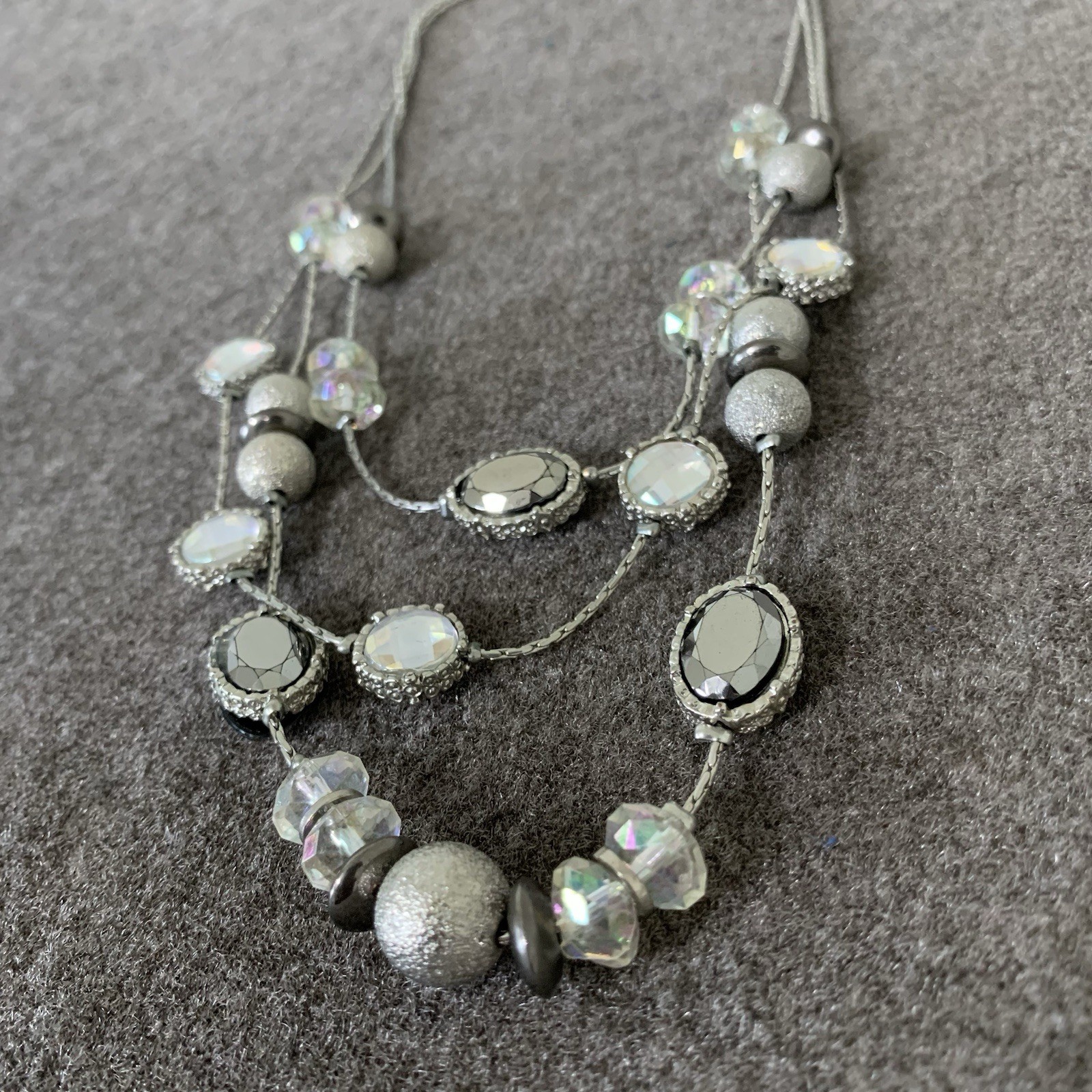 New York & Company Beaded Necklace Chain Layered Silver Tone Iridescent