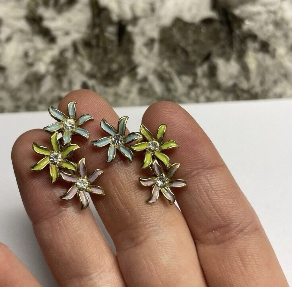 Multi Colored Flowers Non Pierced Screw Back Earrings Gold Tone Women’s Flower
