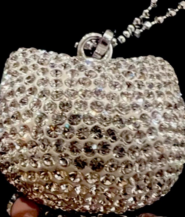 💖 AUTHENTIC SWAROVSKI HELLO KITTY CRYSTAL NECKLACE – BRAND NEW & SEALED 1141755