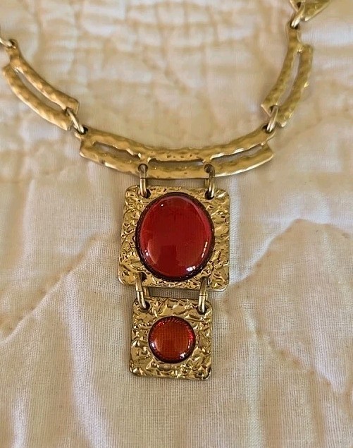 2000 Necklace Red Orange Acrylic Cabochon Y2K Textured Metal Dana Buchman Statem