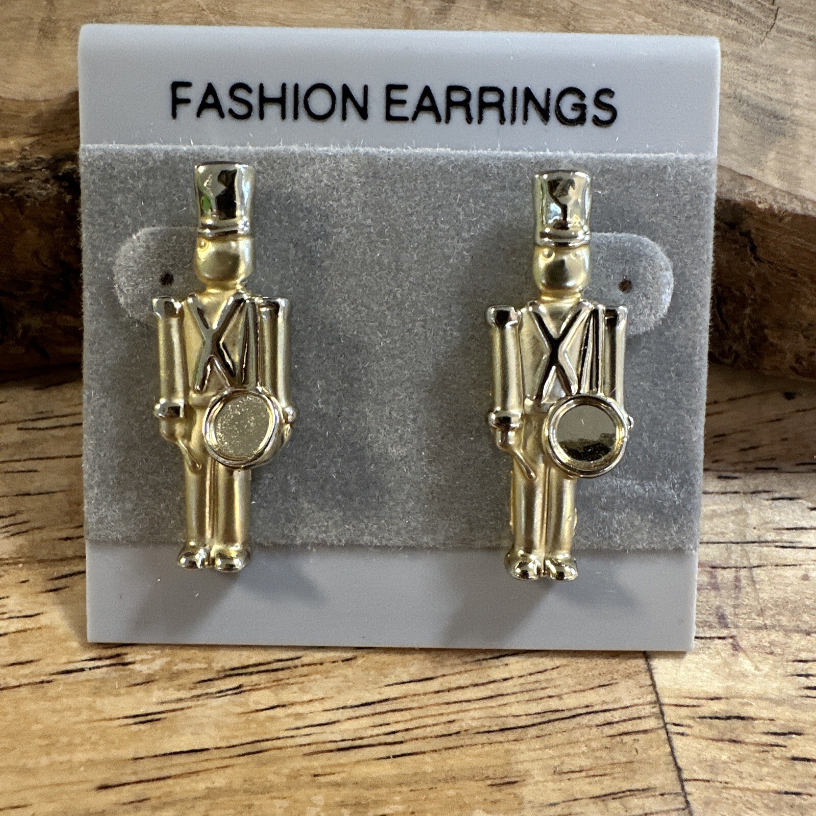 Christmas Holiday Earrings Gold Tone Toy Soldier Vintage Fashion Jewelry