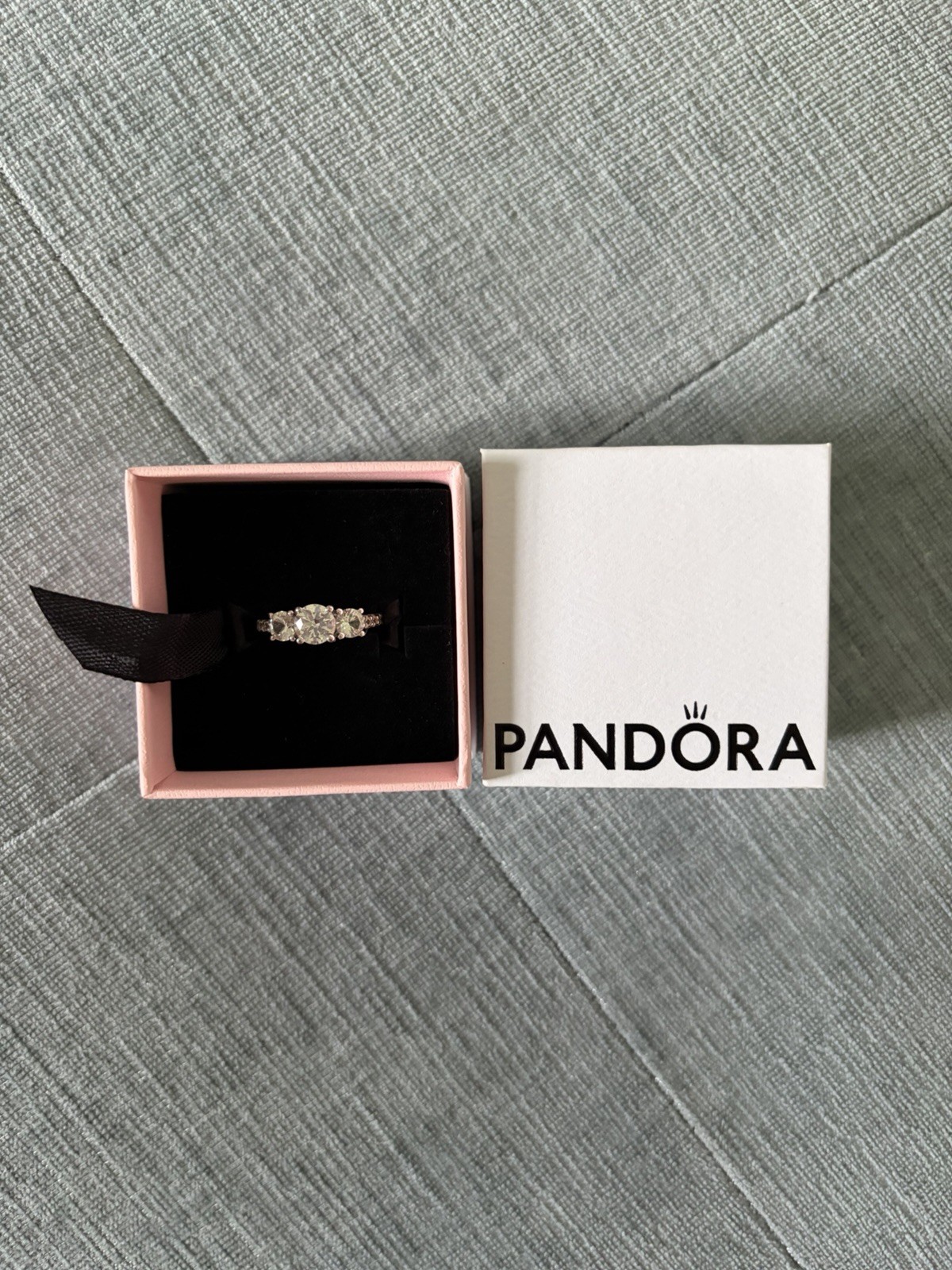 PANDORA Silver Band Ring Size 6 Round Clear White/Colorless Stone