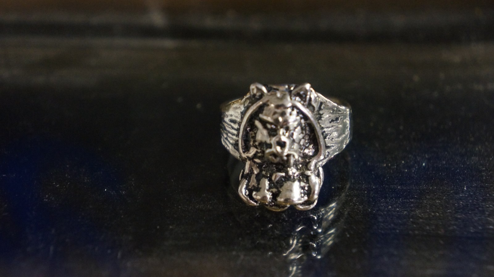BIKER BASE METAL WOLF RING
