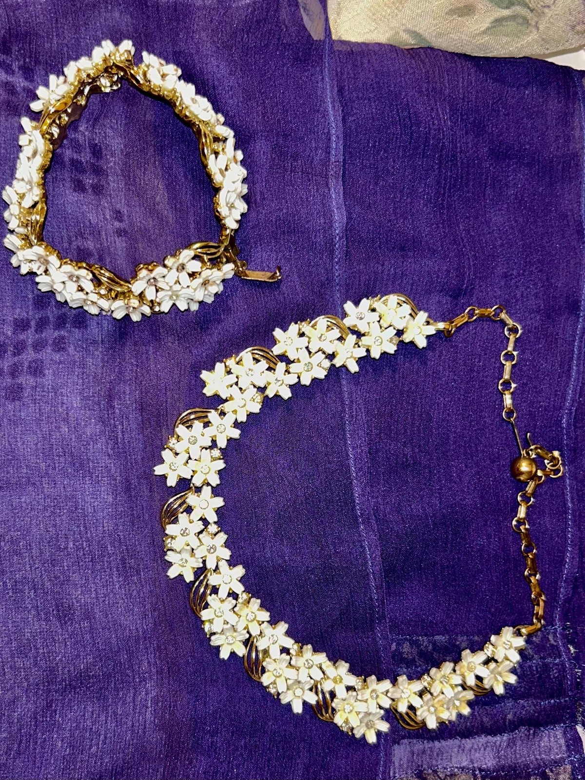 Signed Lisner White Bouquet Jewelry Set • 1957 Floral Rhinestone Necklace Bracel