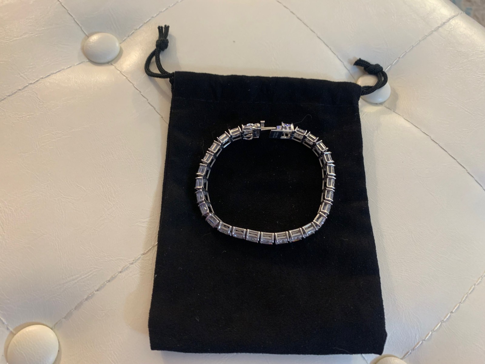 New QVC Diamonique 7 3/4″ x 1/4″ Princess/Square Silver Tennis Bracelet–Free SH