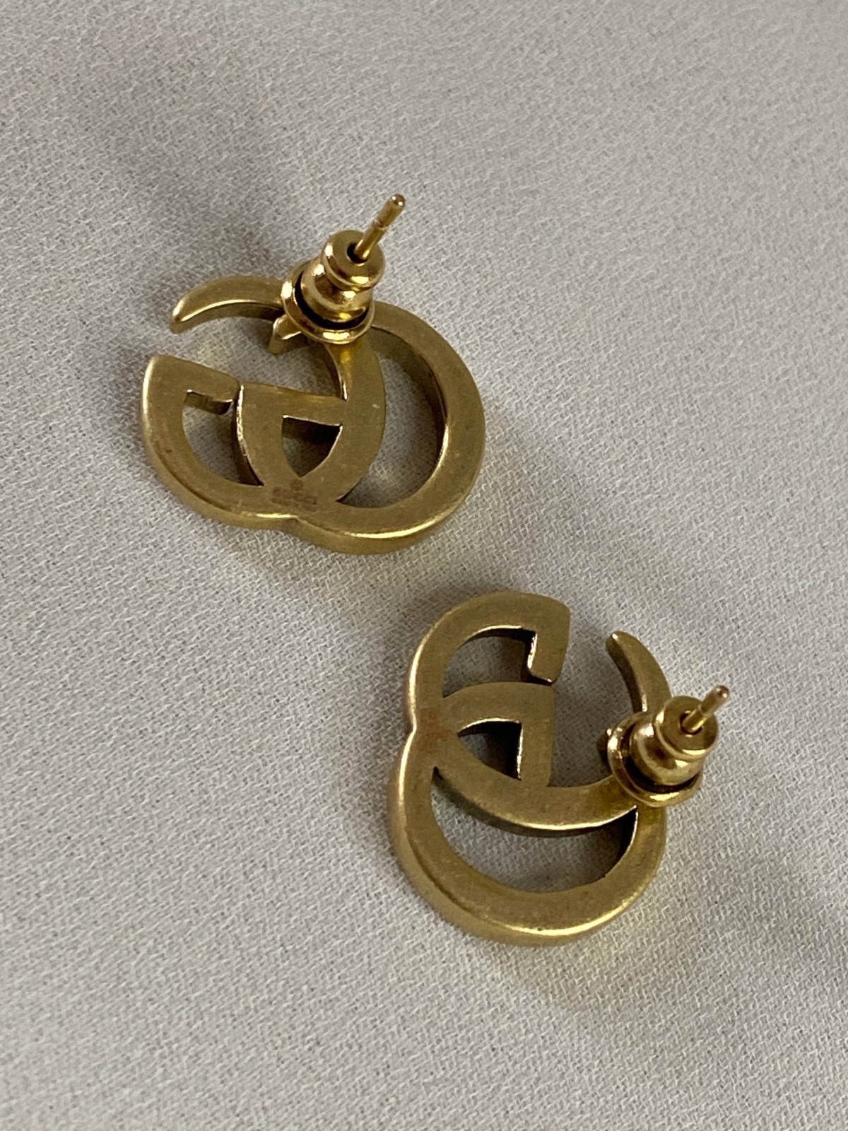 Gucci Interlocking GG Logo Stud Earrings Gold Tone Made in Italy