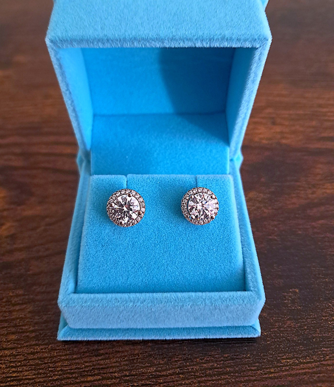 50% OFF! Jared 3 CT White Sapphire Stud & Halo Earring Set (Retail $479.99)