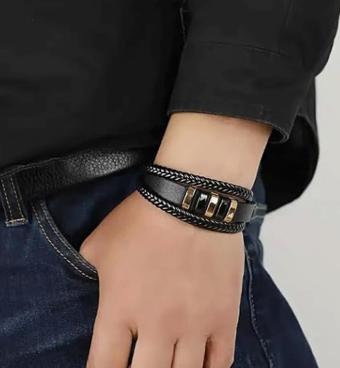 Bracelet w/box – Fashion Rugged & Stylish Multilayer Woven PU Leather Durable