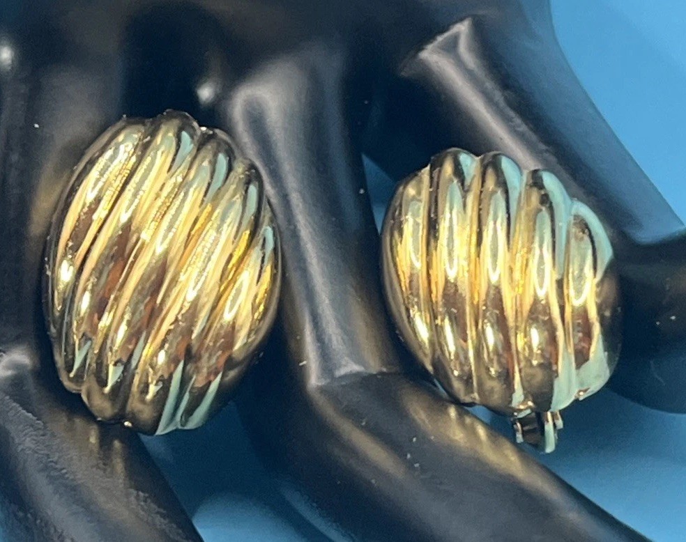 Napier Signed Ridged Gold Tone Domed Oval Clip Earrings F03
