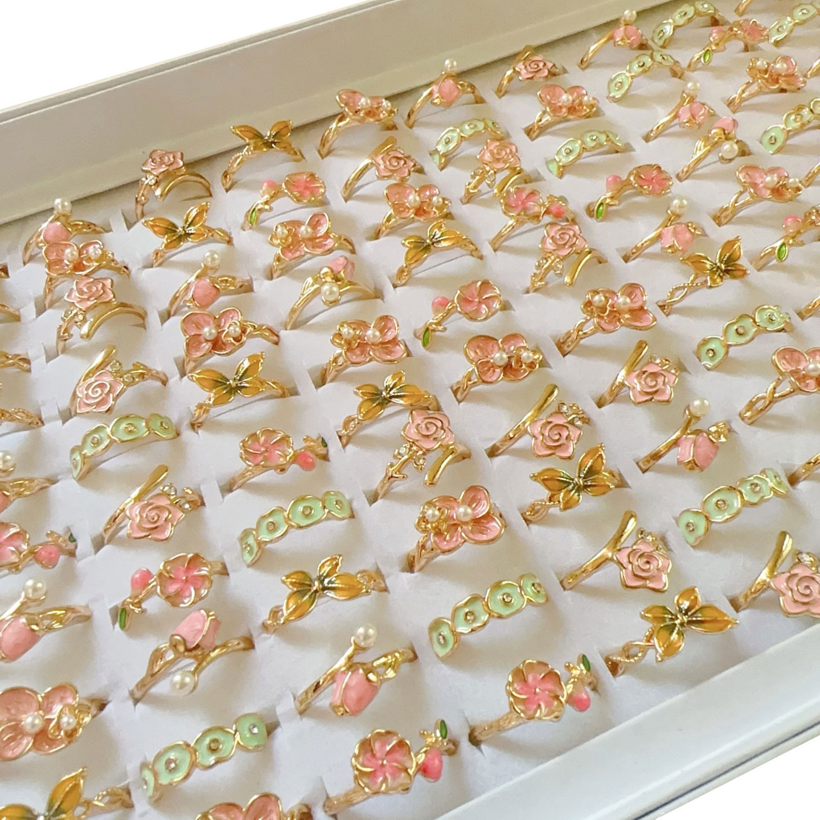 Wholesale 50Pcs Mixed Rings Dripping Rhinestone Flower Alloy Women Jewelry
