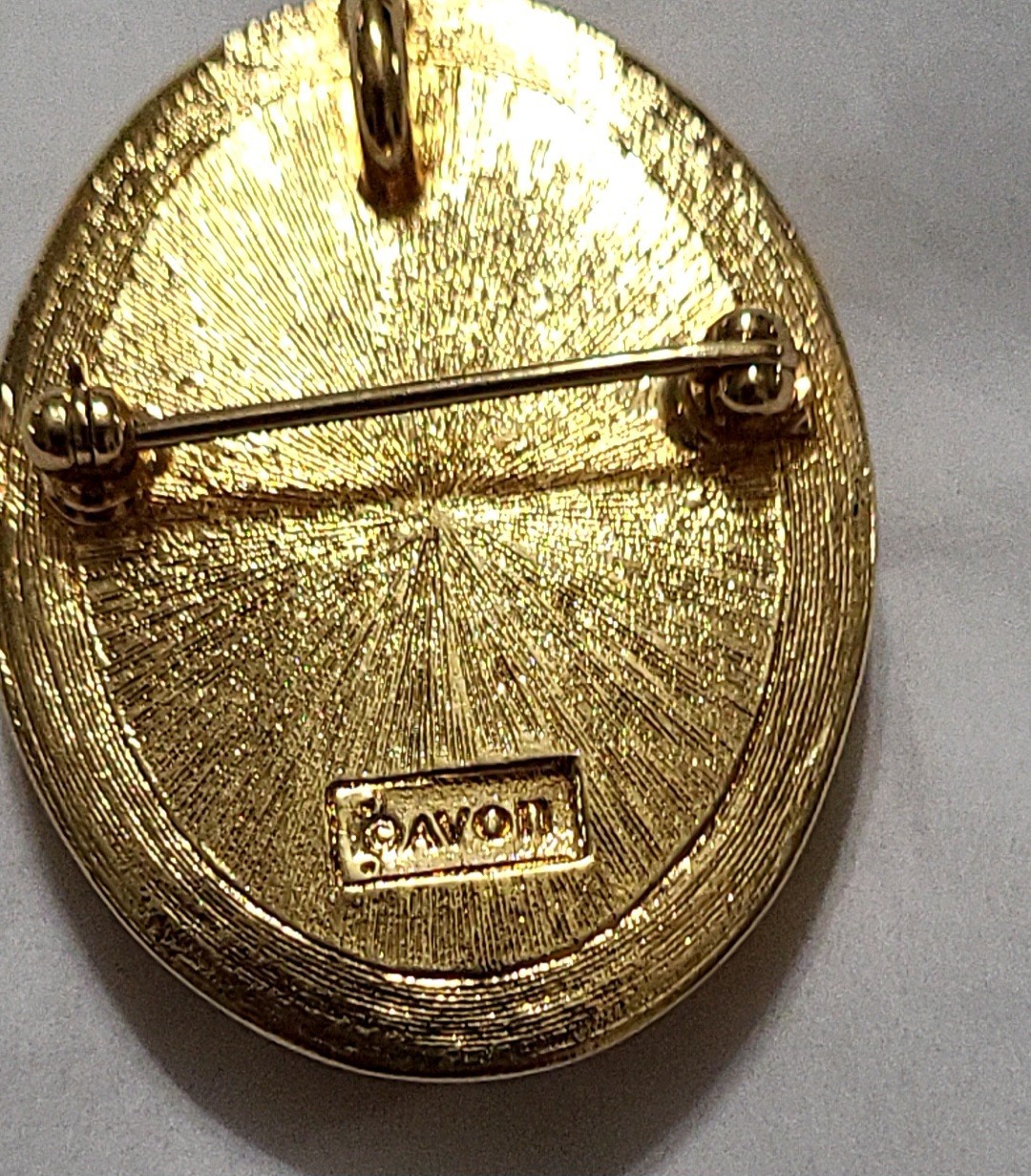 Avon Signed Vintage Cameo Brooch/Pendant With Black Background And Gold Tone