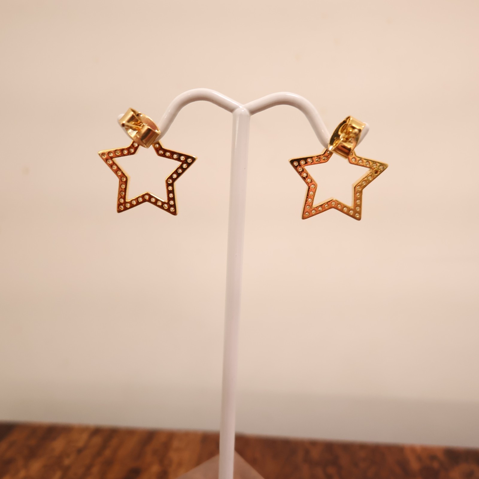 Star earrings goldtone pave clear crystals sparkly butterfly backs outline studs