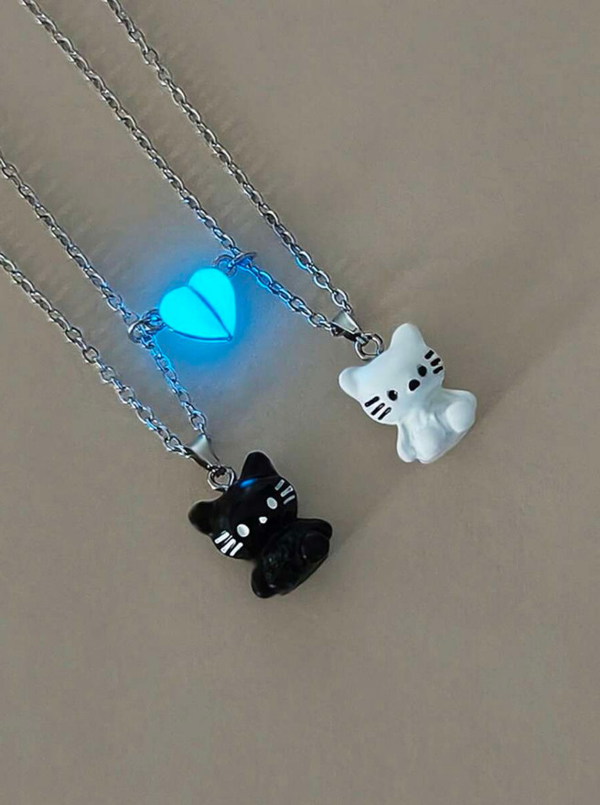 2PCS Couple Necklace Glow In The Dark Kitten Pendant Magnetic Gift Fot Her BFF