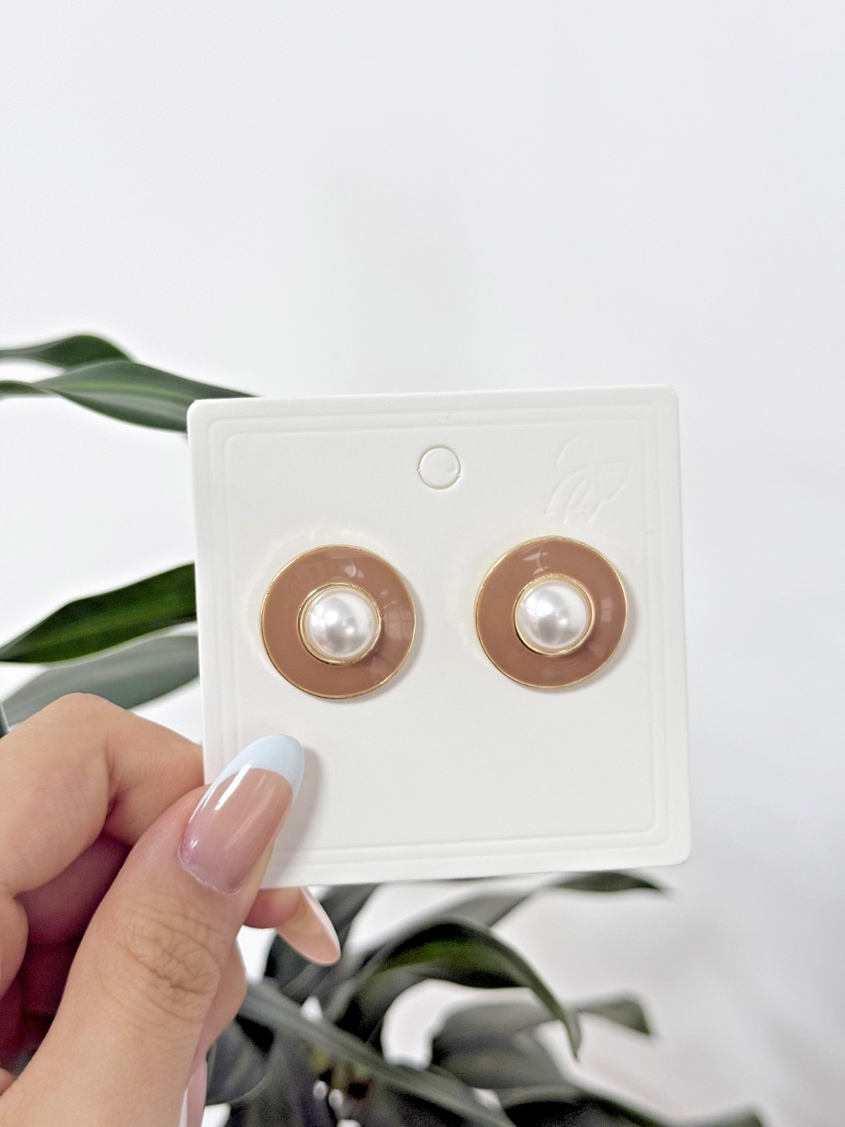 Caramel Enamel Faux Pearl Round Stud Earrings