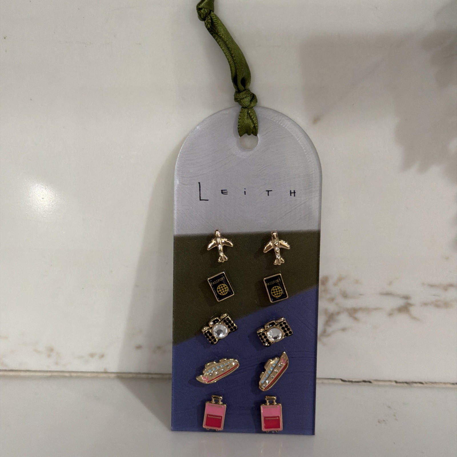 Leith Travel Stud Earrings – Set Of 5