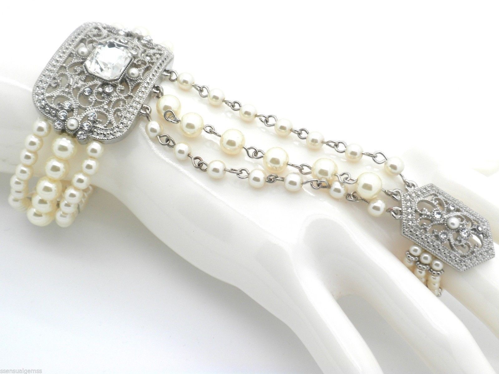 Faux Pearl Bracelet Women’s Ring Attached Silver Plated Slave Hand Chain
