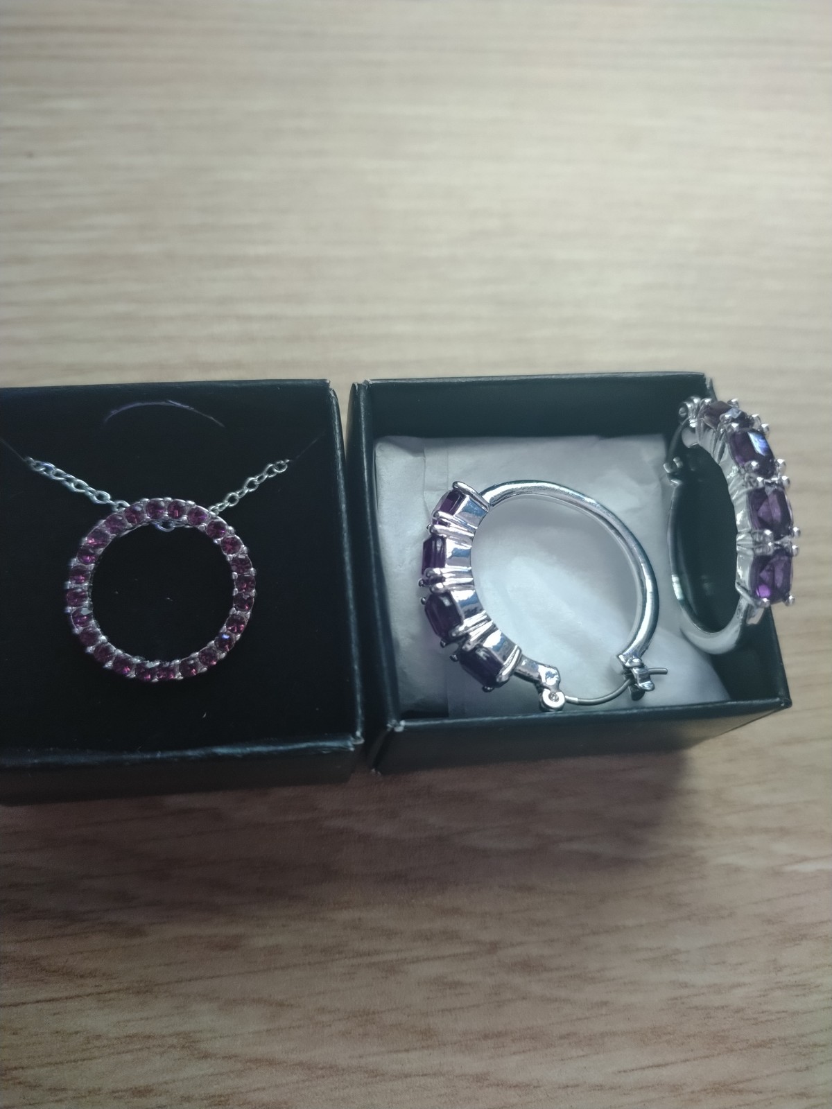 Avon Necklace FEBRUARY BIRTHSTONE SET 20 in necklace and hoop earrings