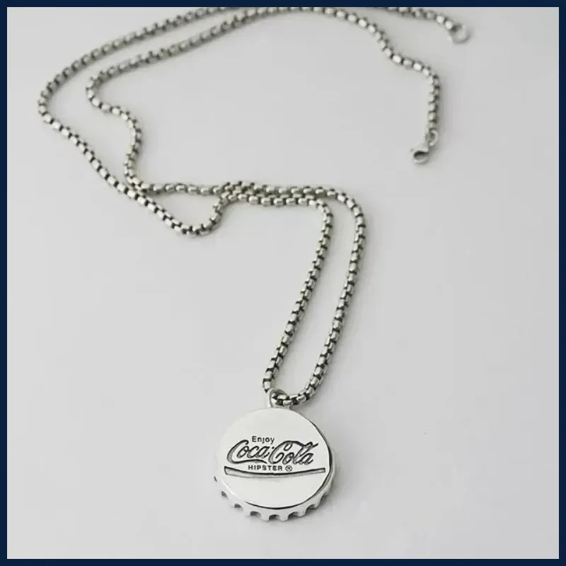 European and American Twisted Coke Bottle Cap Pendant Male and Female