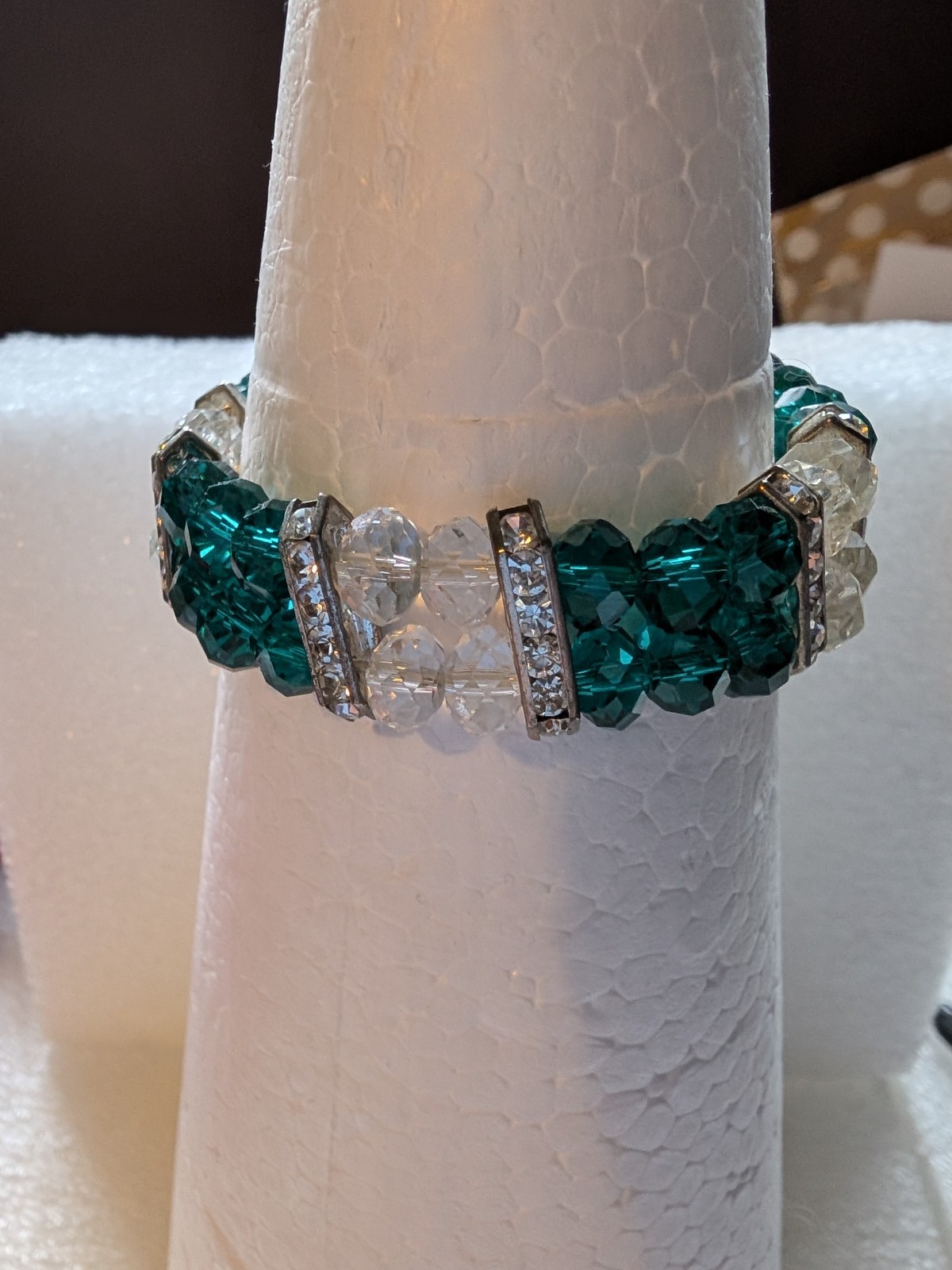 Vintage Green & Clear Beaded + Silver Crystal Spacers Elasticated Bracelet 30g