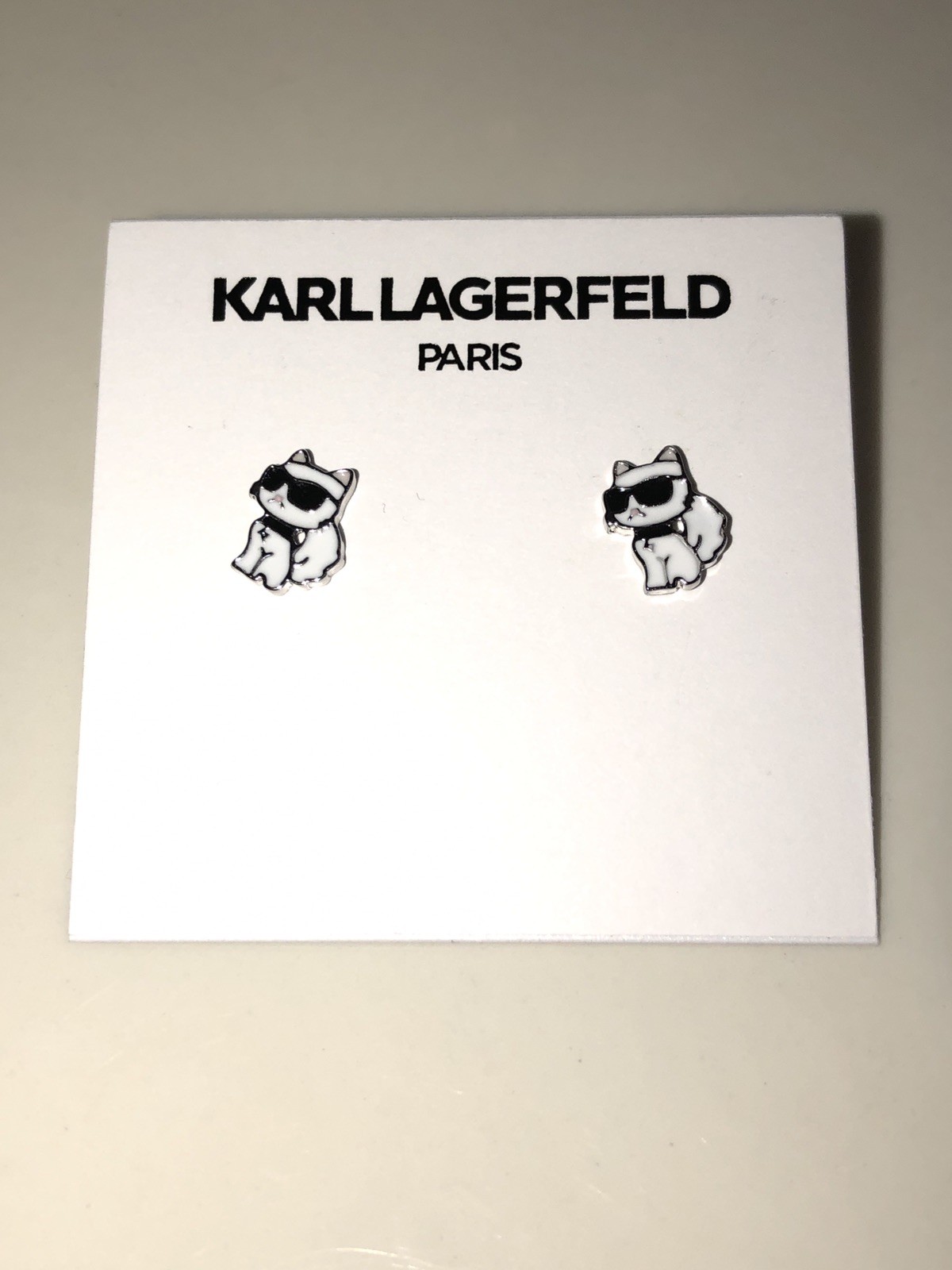 Karl Lagerfeld White & Black Enamel Mini Sitting Choupette Stud Earrings NWT