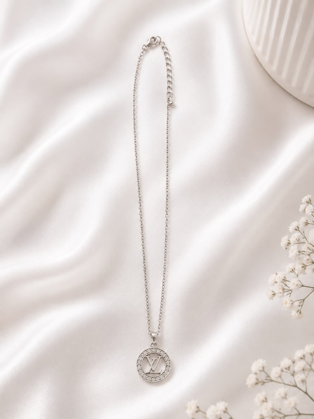 Silver Crystal Pendant Necklace Women Luxury Style Circle Charm Fashion Gift