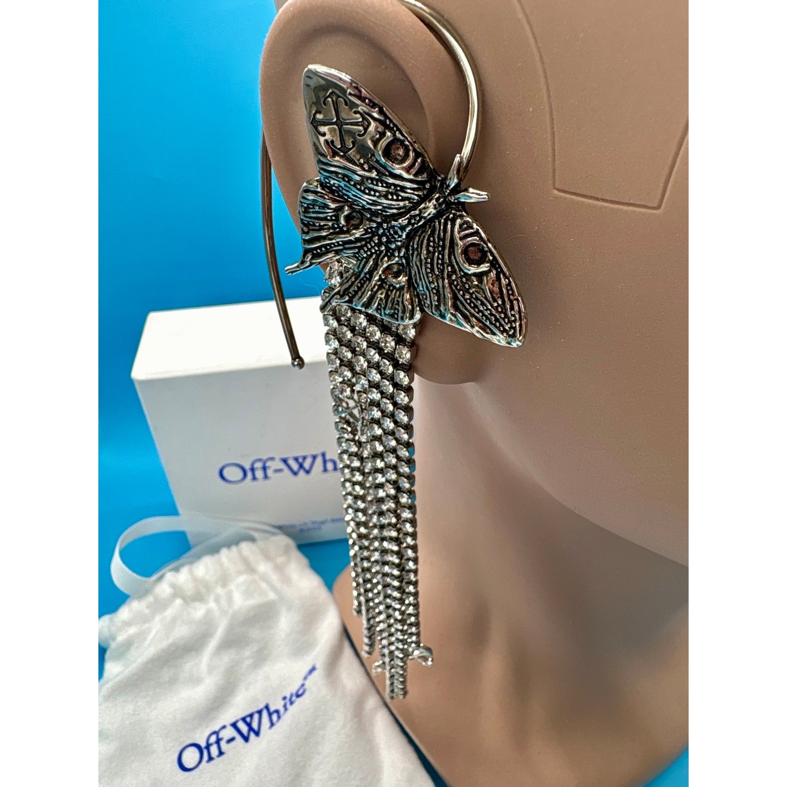 NIB – Off-White Silver Butterfly Bling Dangle Ear Cuff