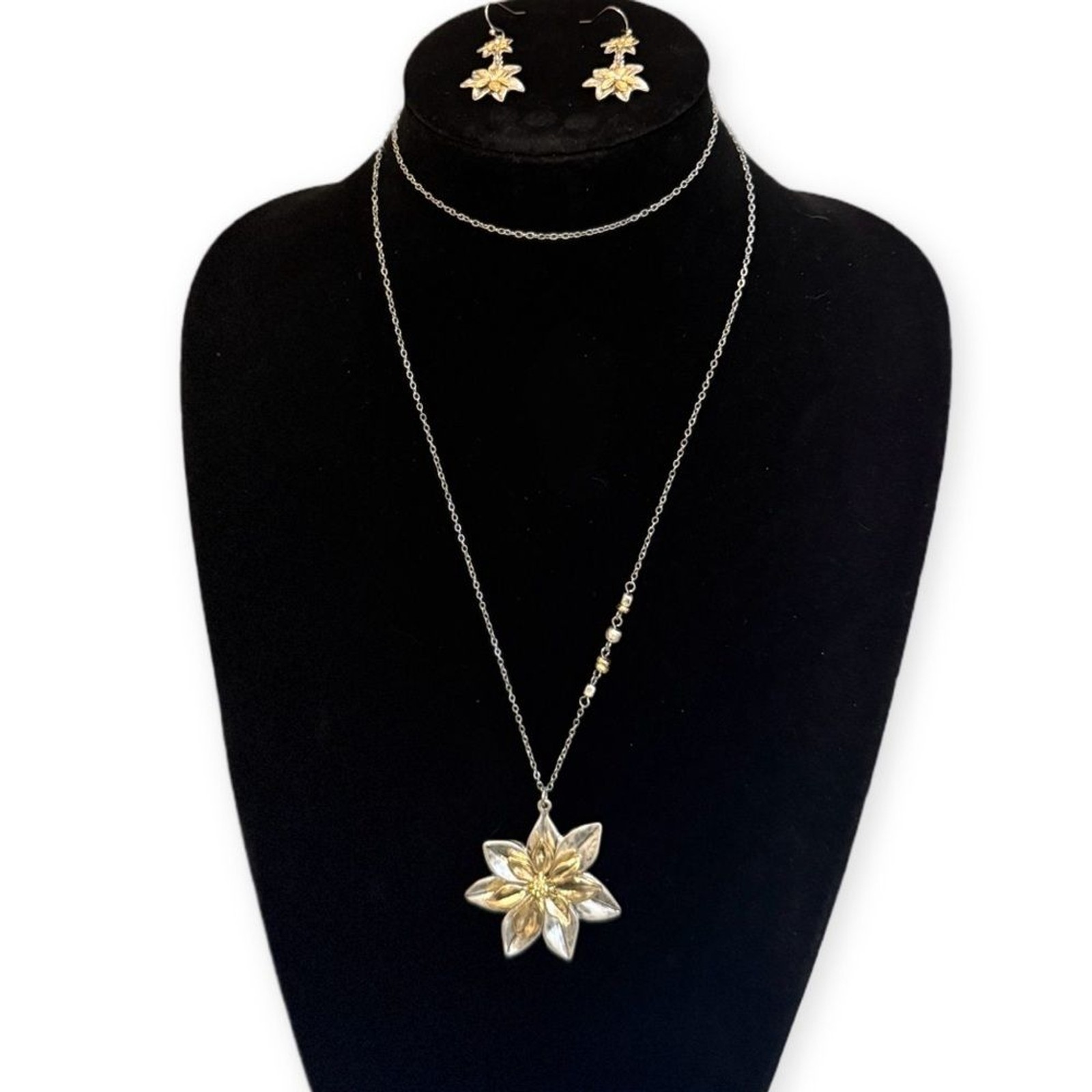 J.JILL Reversible Two-Tone Flower Pendant Necklace on Long Silver Chain | NEW