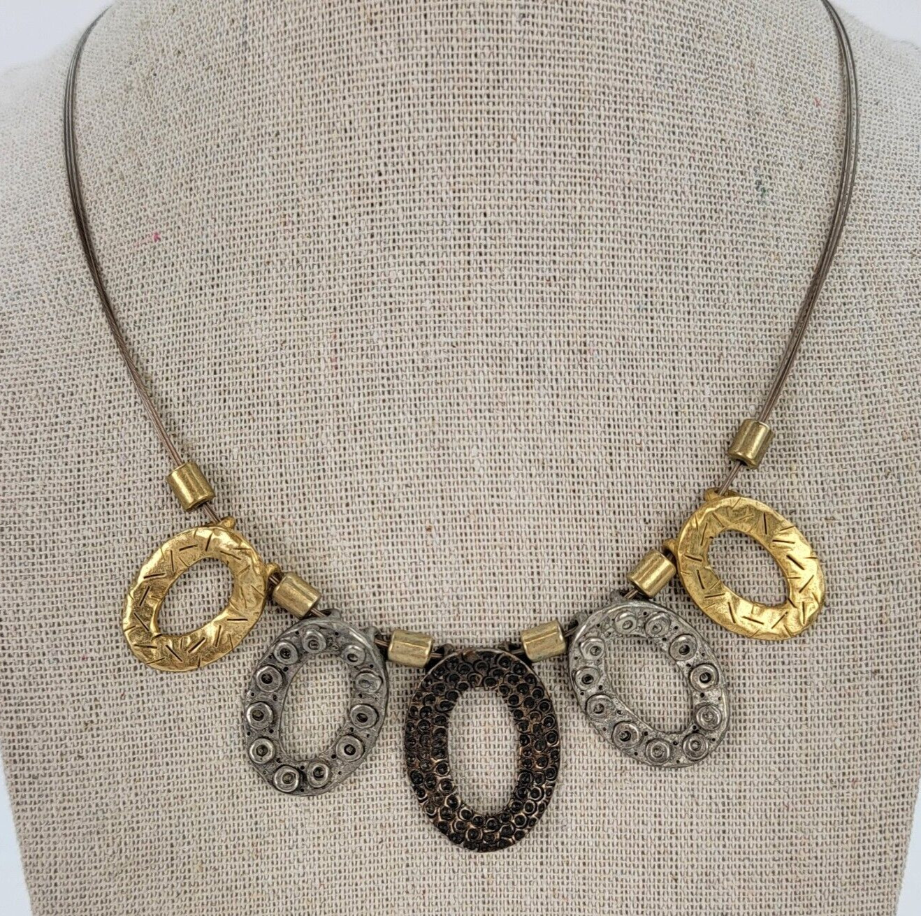 Chico’s Multi Tone Hammered Metal Oval Charm Necklace 19.5 in Lobster Clasp