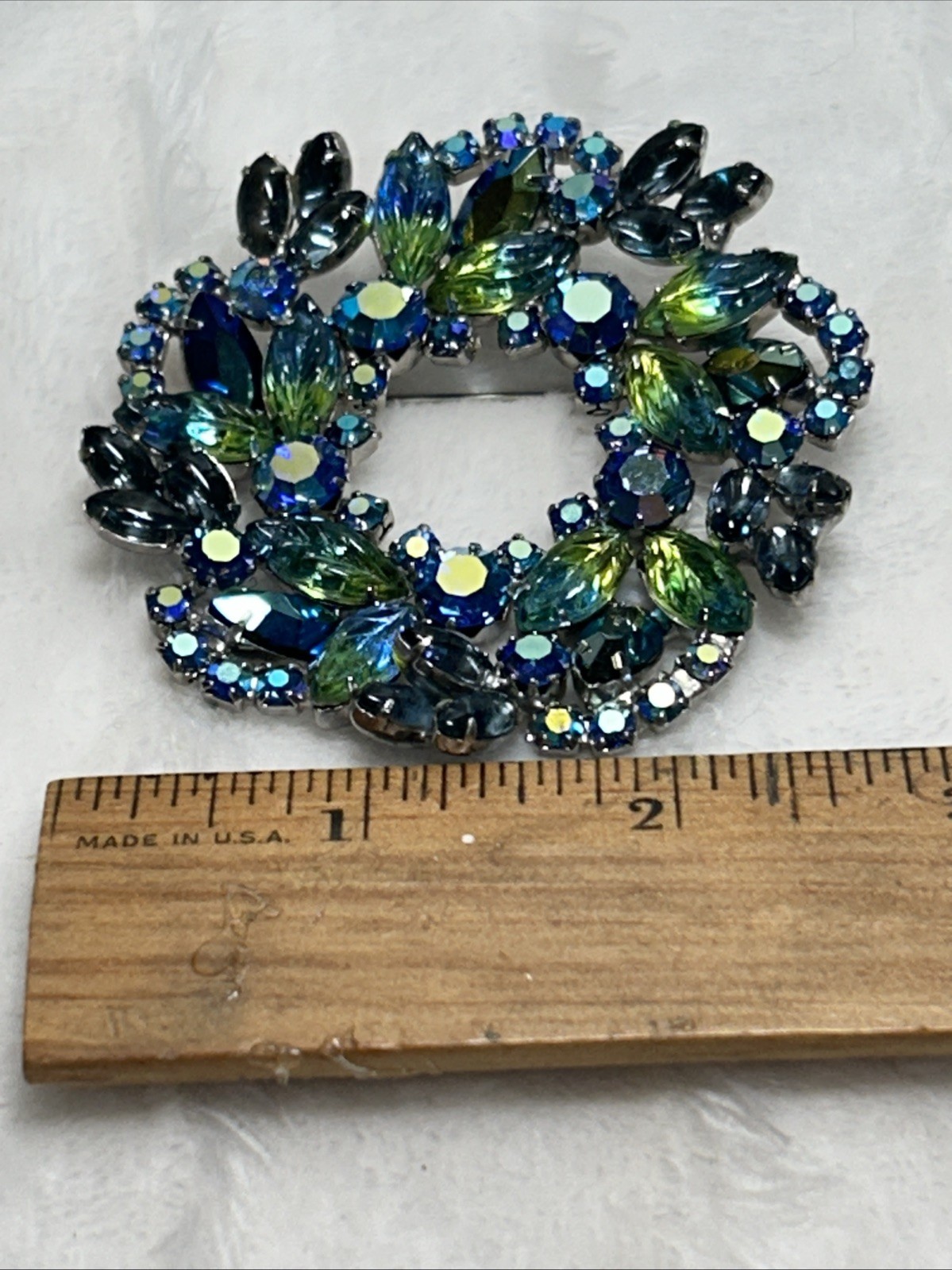 Vintage Blue Green Aurora Borealis AB Rhinestone Wreath Brooch Earrings Set