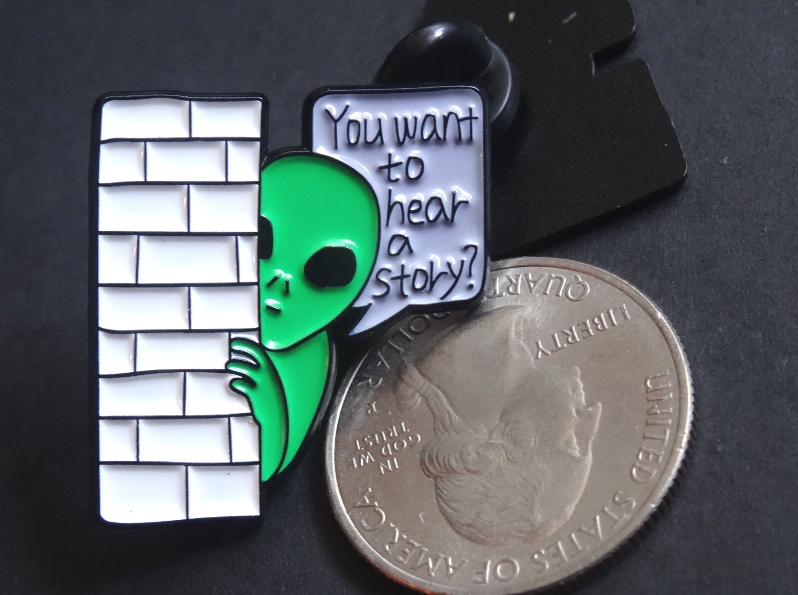 Funny Alien You Want To Hear A Story UFO Metal Pin Badge Brooch Enamel