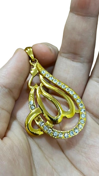 Allah Arabic Calligraphy Pendant Gold Tone Rhinestone Islamic Fashion Jewelry 1.