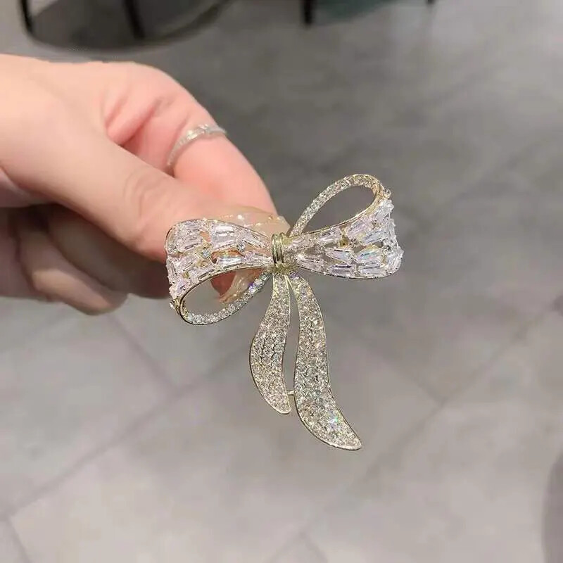 Female Bow Tie Zircon Rhinestone Brooch Simple Fashion Suit Corsage Pin