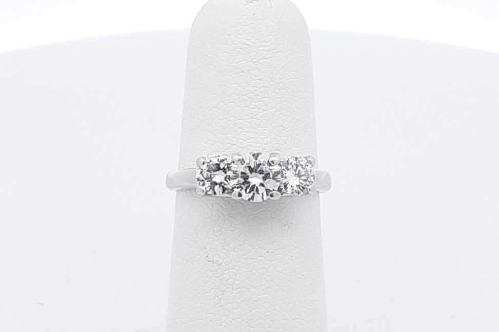 0.8cttw Diamond Ring In 14k White Gold & Platinum 3.2 Grams Size 4.5 Eb0526ixzsa